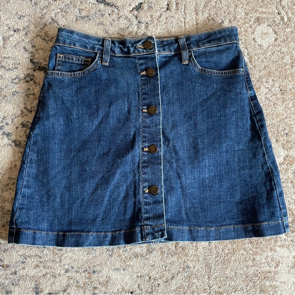 Just Black  Womens button down Jean denim skirt